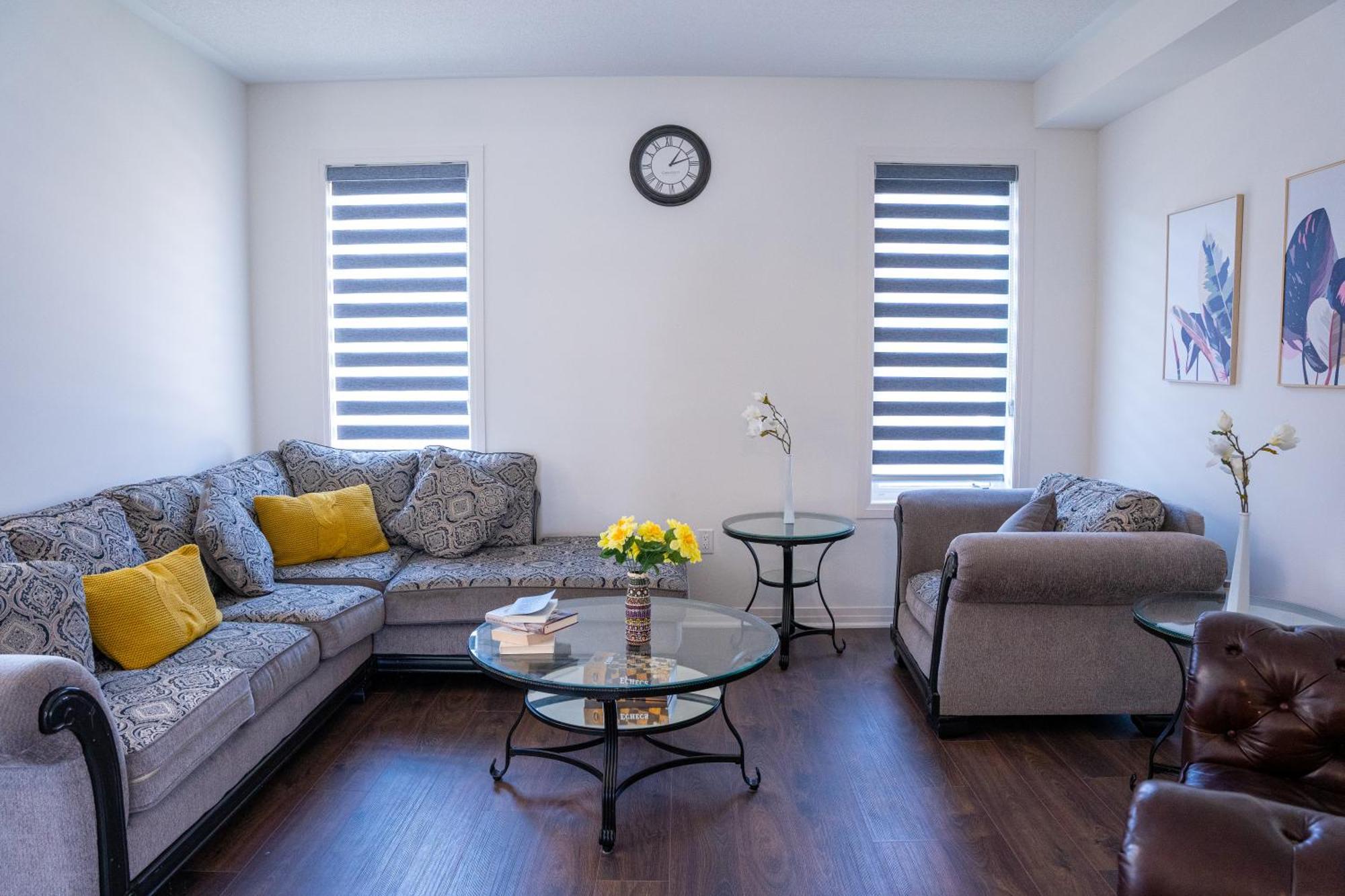 Вилла Modern 4Br House In Barrie! Экстерьер фото